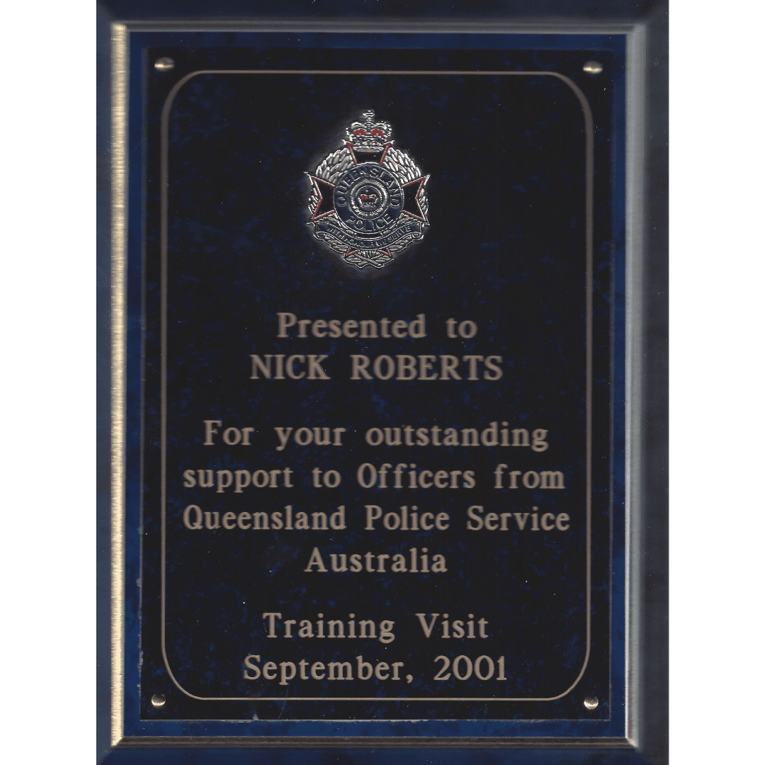 Blue plaque presented to Nick Roberts for supporting Queensland Police Service officers in September 2001.